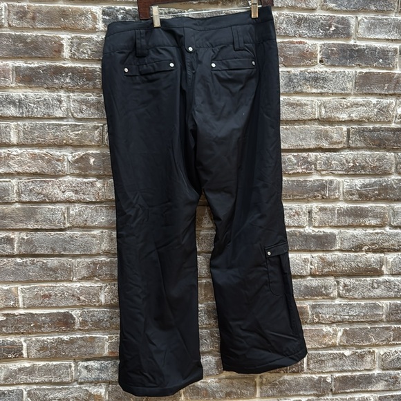 Women’s NILS palisades ski pants. Size 12. - Picture 3 of 3